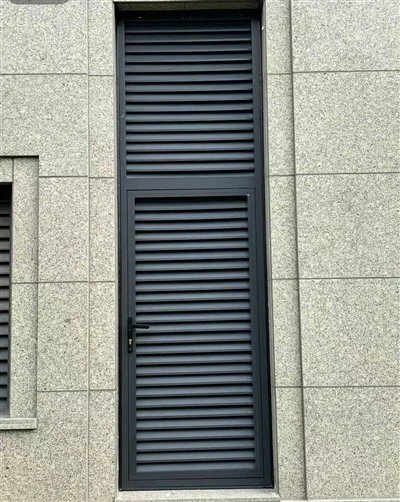 Portes-jalousie en aluminium