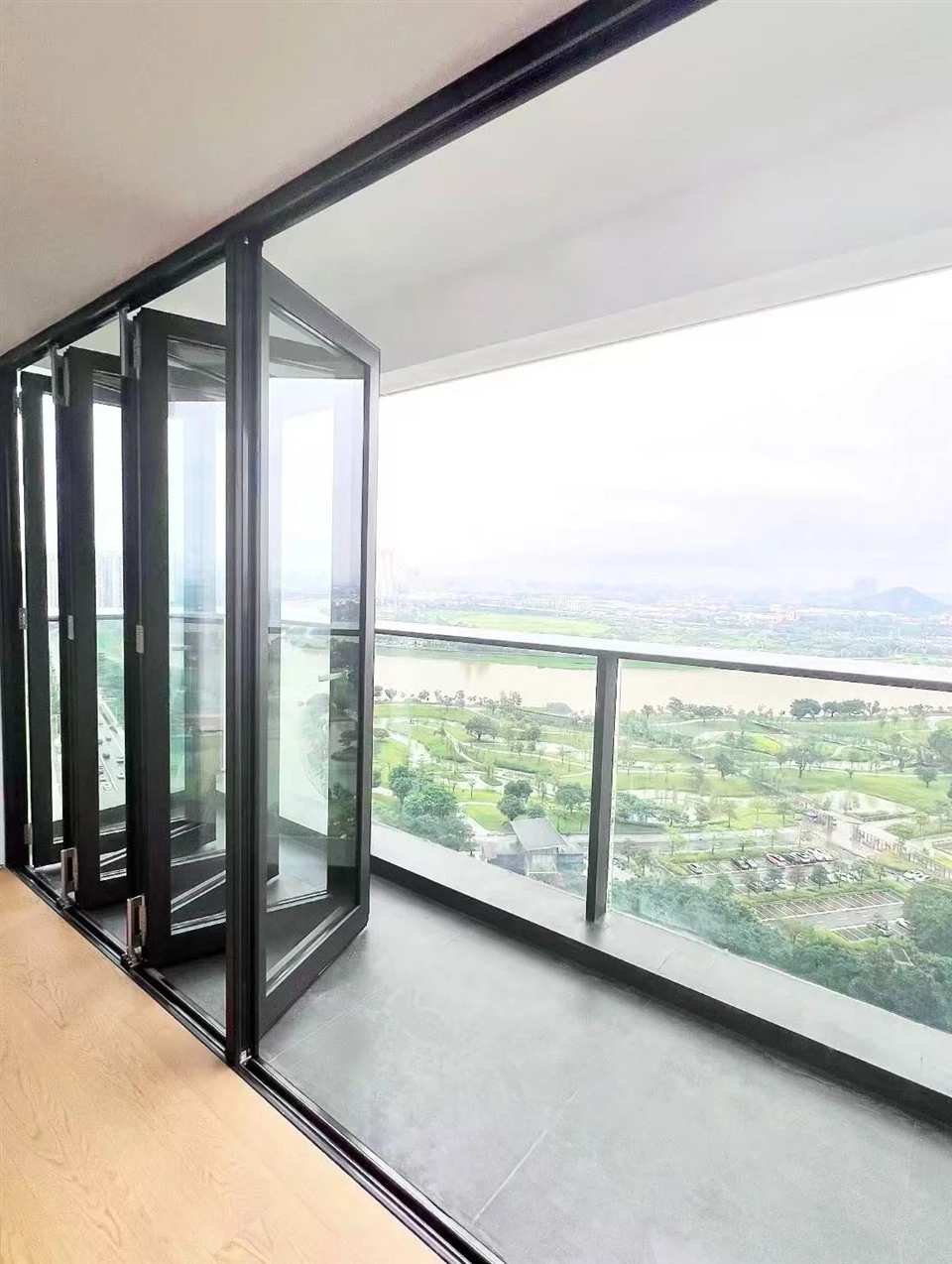 Aluminium Bifold Doors And Windows manufacturers